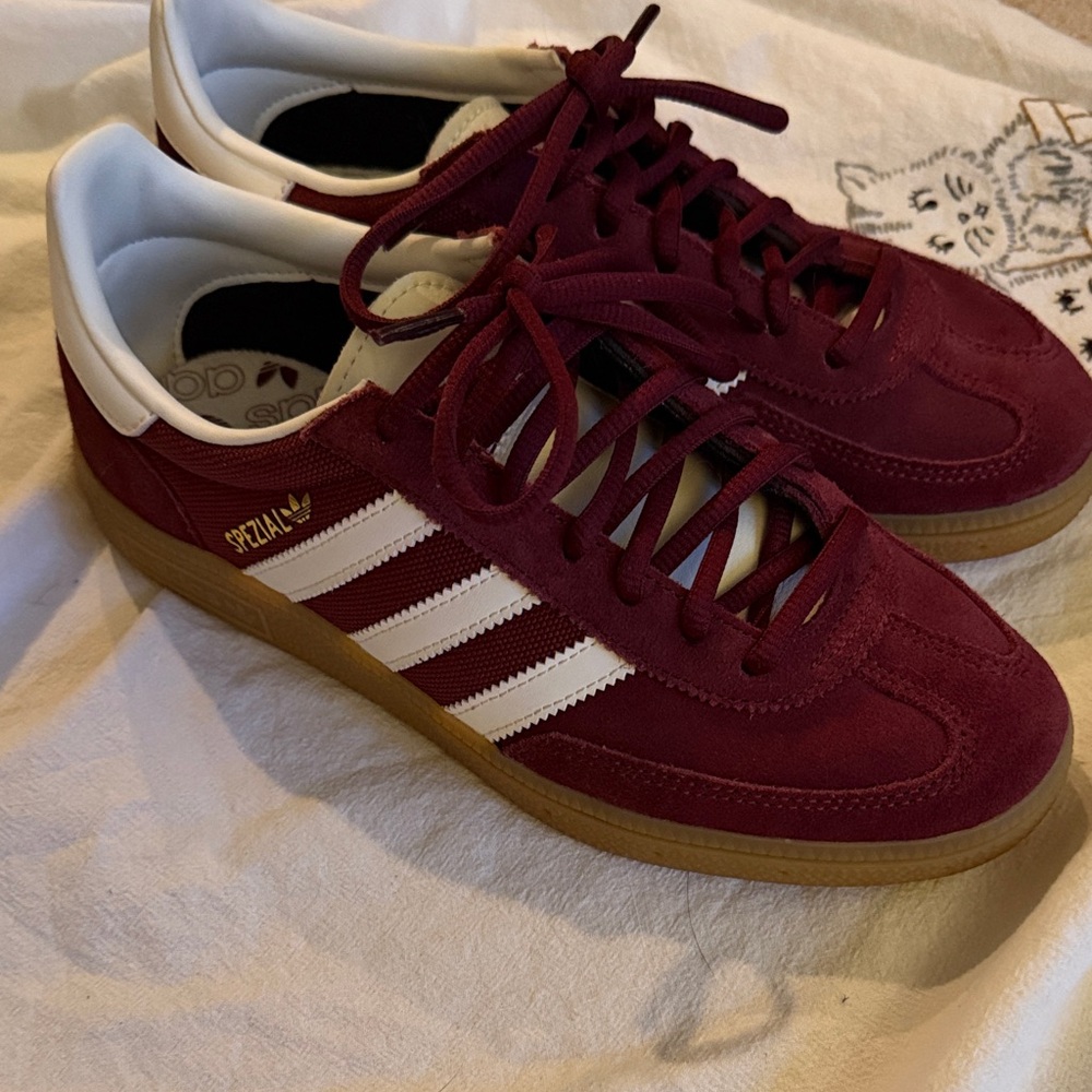 Adidas Men's Maroon and White Sneakers handball spezial mens 6.
